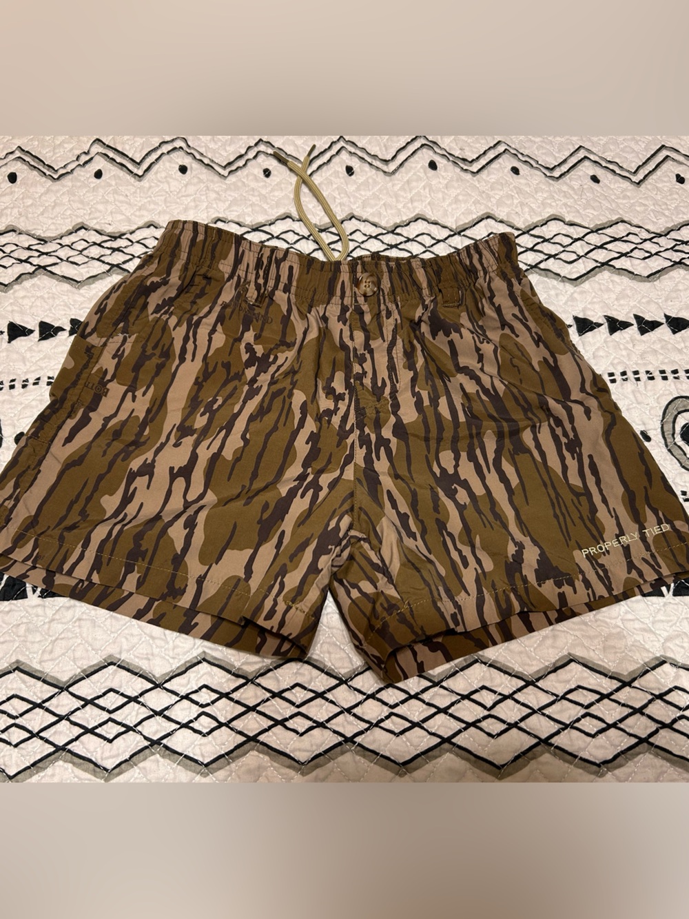 Properly Tied Youth Small Boys Camo Shorts